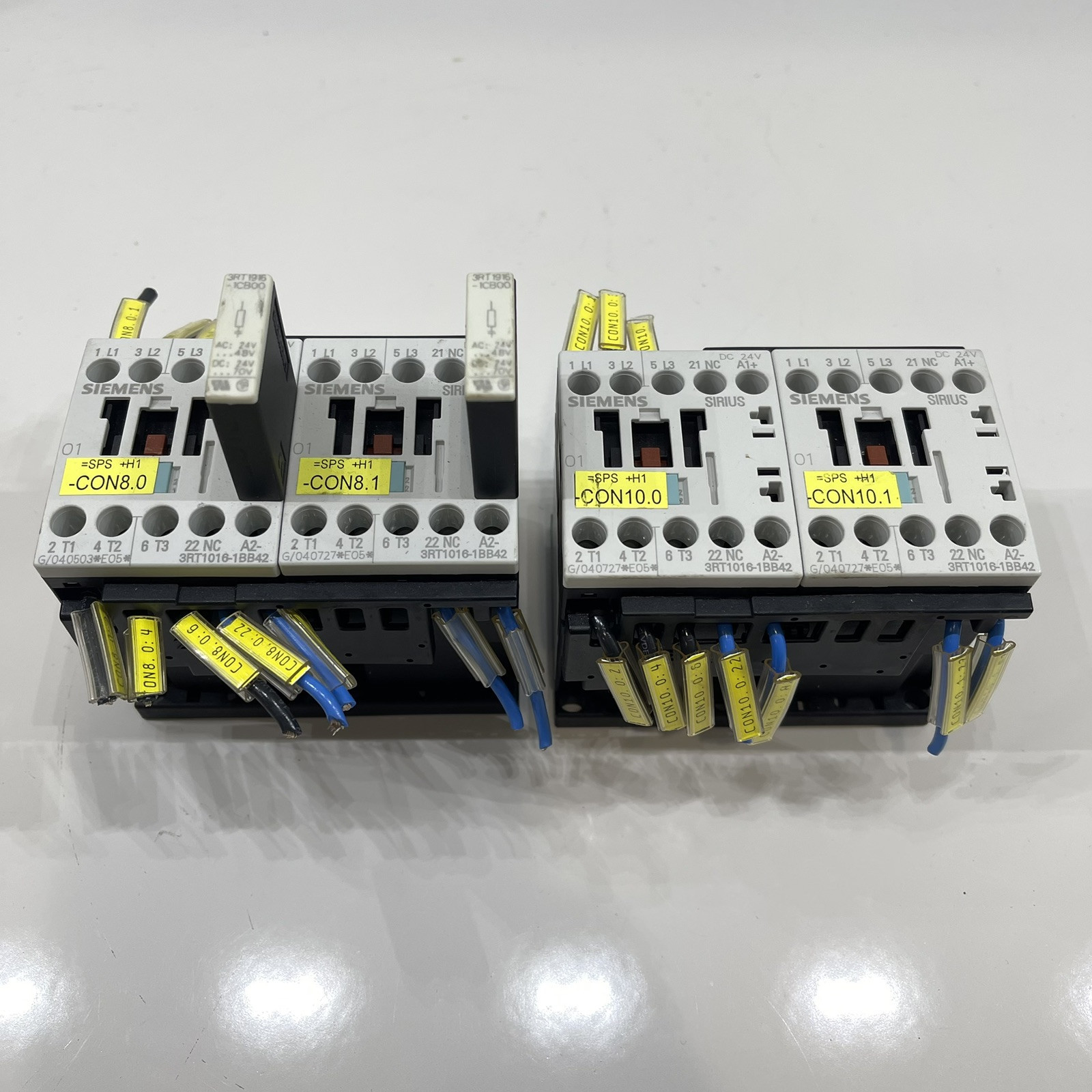 Siemens Contactor 3RT1016-1BB42 LOT OF 2
