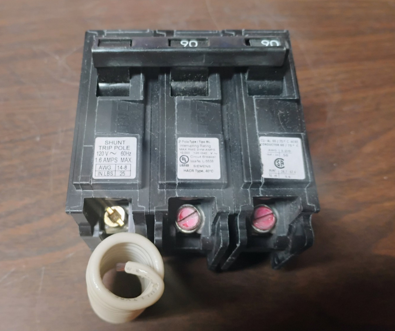 SIEMENS B29000S01 SHUNT TRIP CIRCUIT BREAKER 90 AMP 120/240V 2-POLE NEW IN BOX