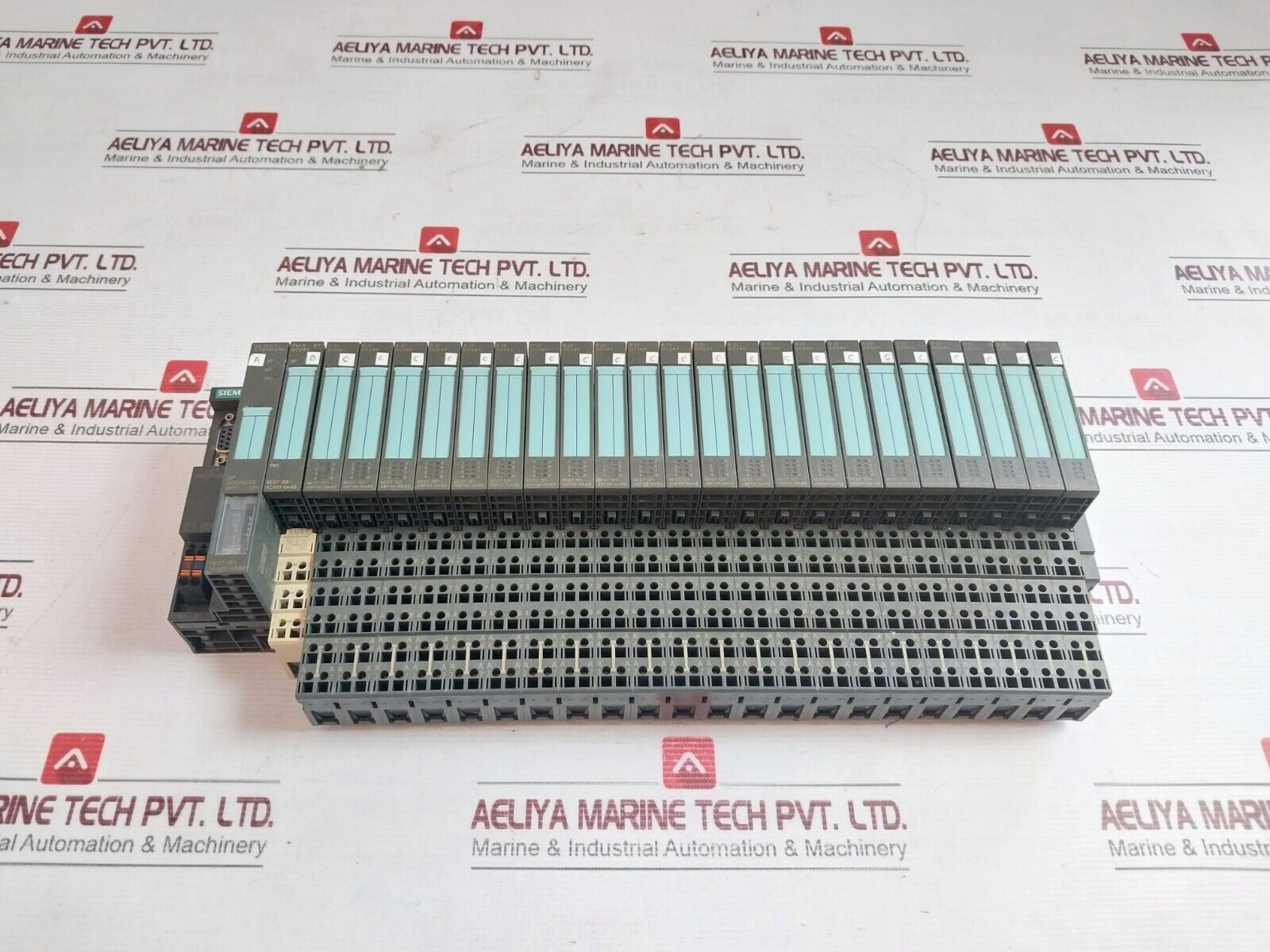 Siemens 6ES7 151-1AA05-0AB0 Interface Module DC24V ET 200S S C-B8UD2615