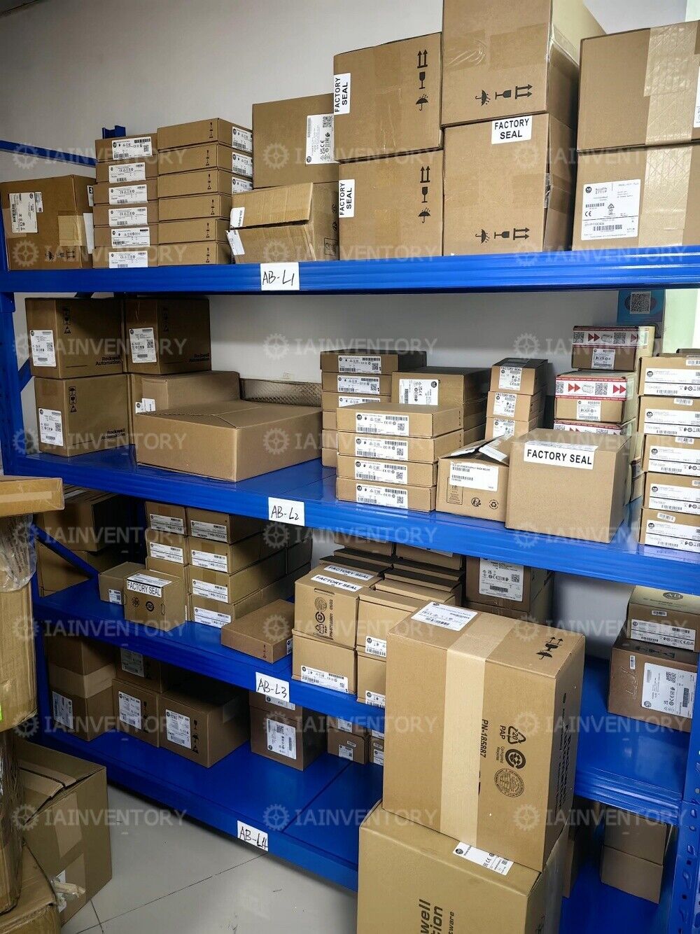 New Siemens 6ES7 153-4AA01-0XB0 6ES7153-4AA01-0XB0 In Box