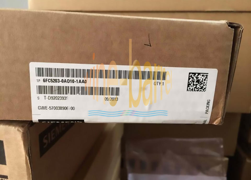 1PCS NEW SIEMENS OPERATION PANEL 6FC5203-0AD10-1AA0