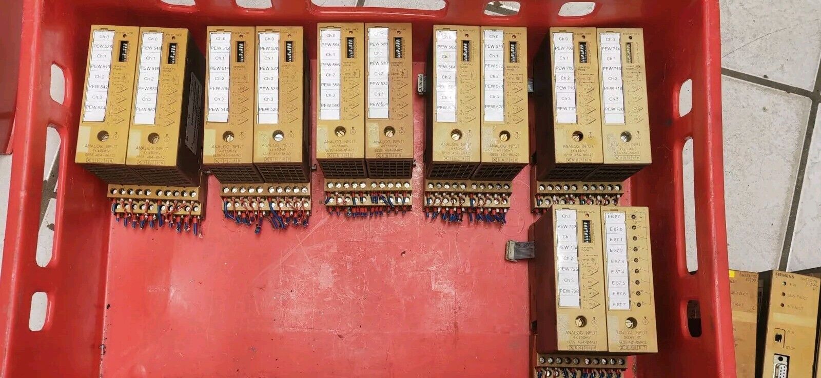 2X SIEMENS SIMATIC S5 6ES5 464-8MA21