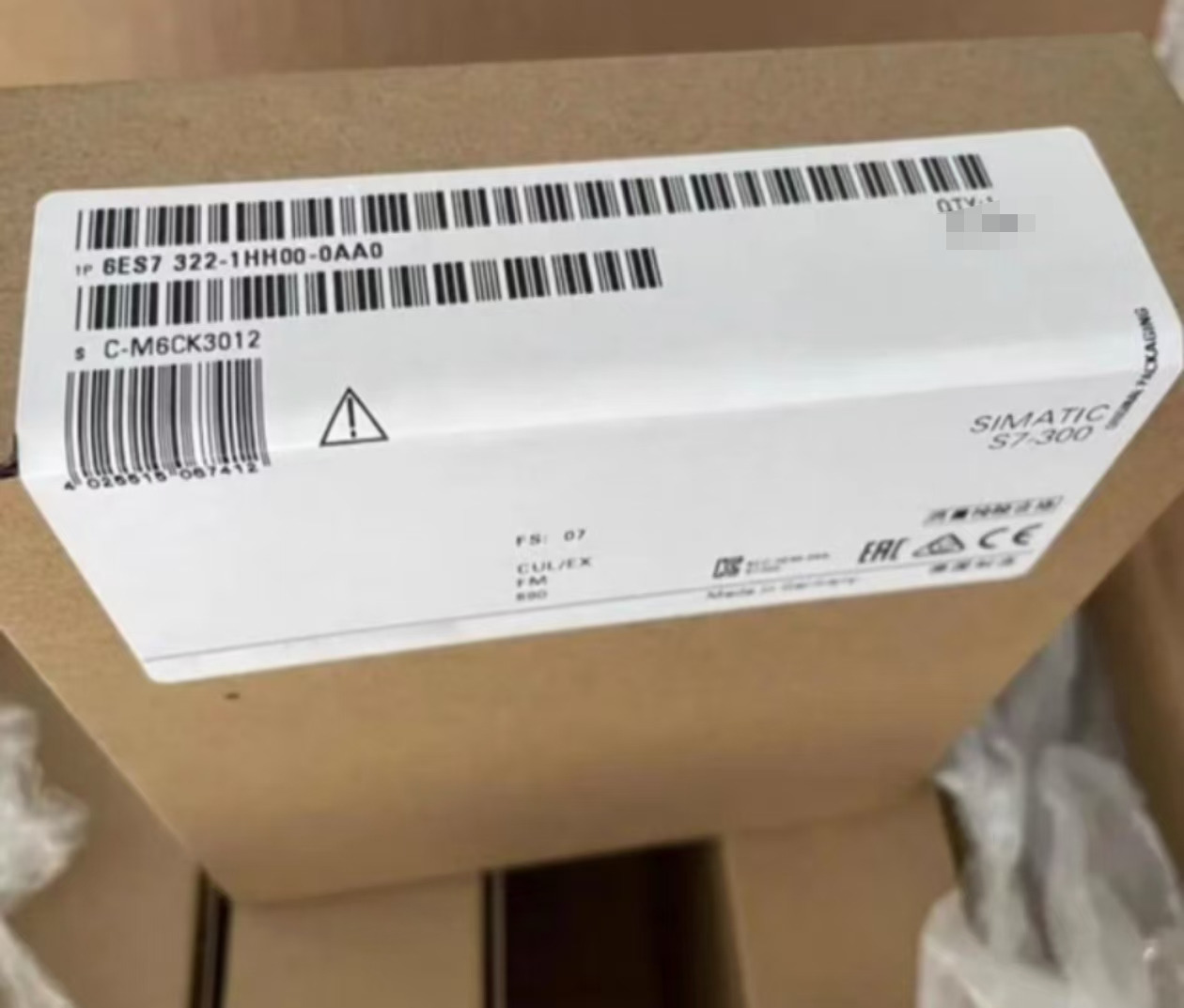 Siemens Simatic 6ES7322-1HH00-0AA0, 6ES7 322-1HH00-0AA0 NEW OLD STOCK