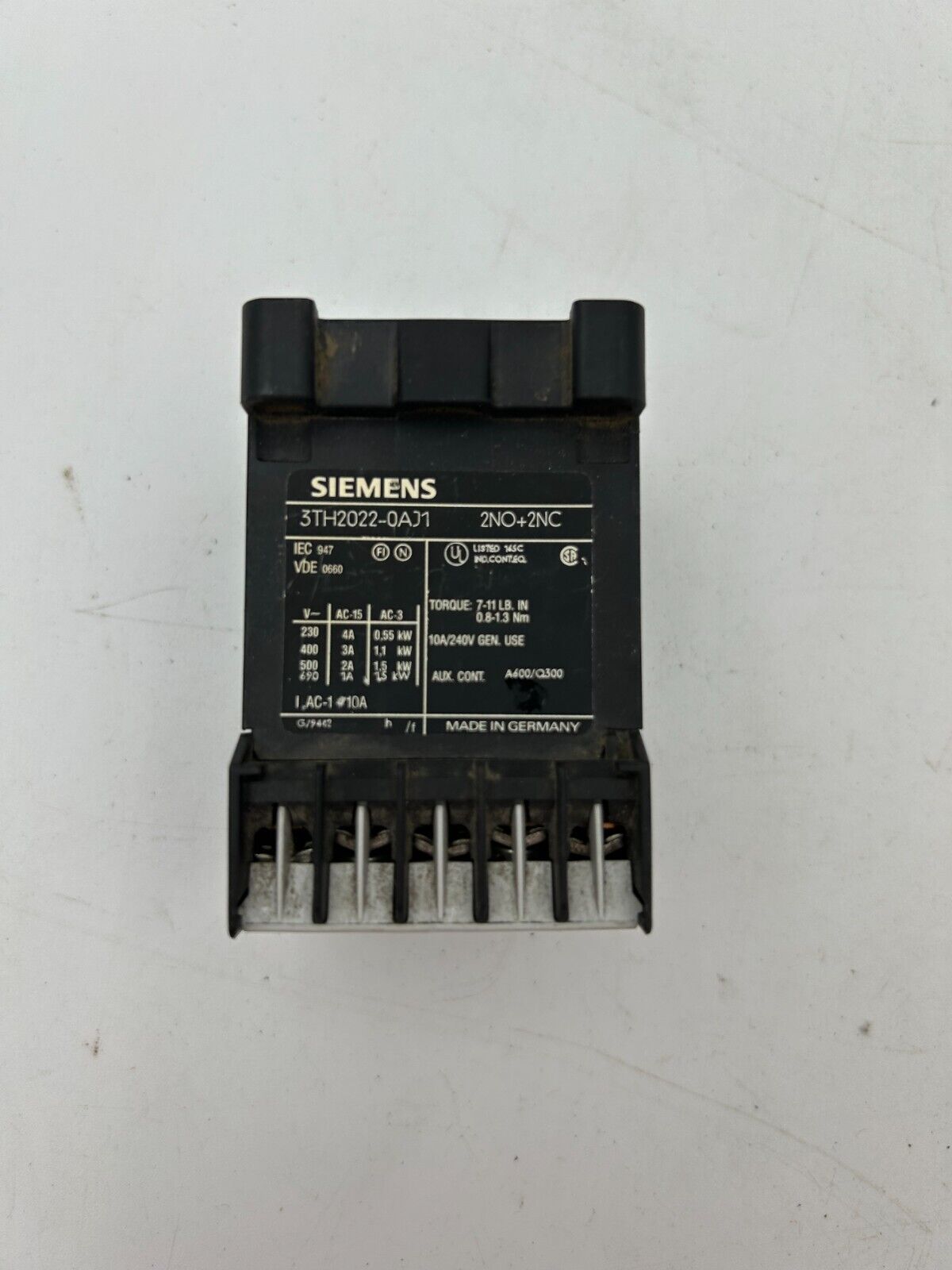 Siemens 3TH2022-0AJ1 Control Contact Relay 2NO+2NC, 10 Amps, 240 V