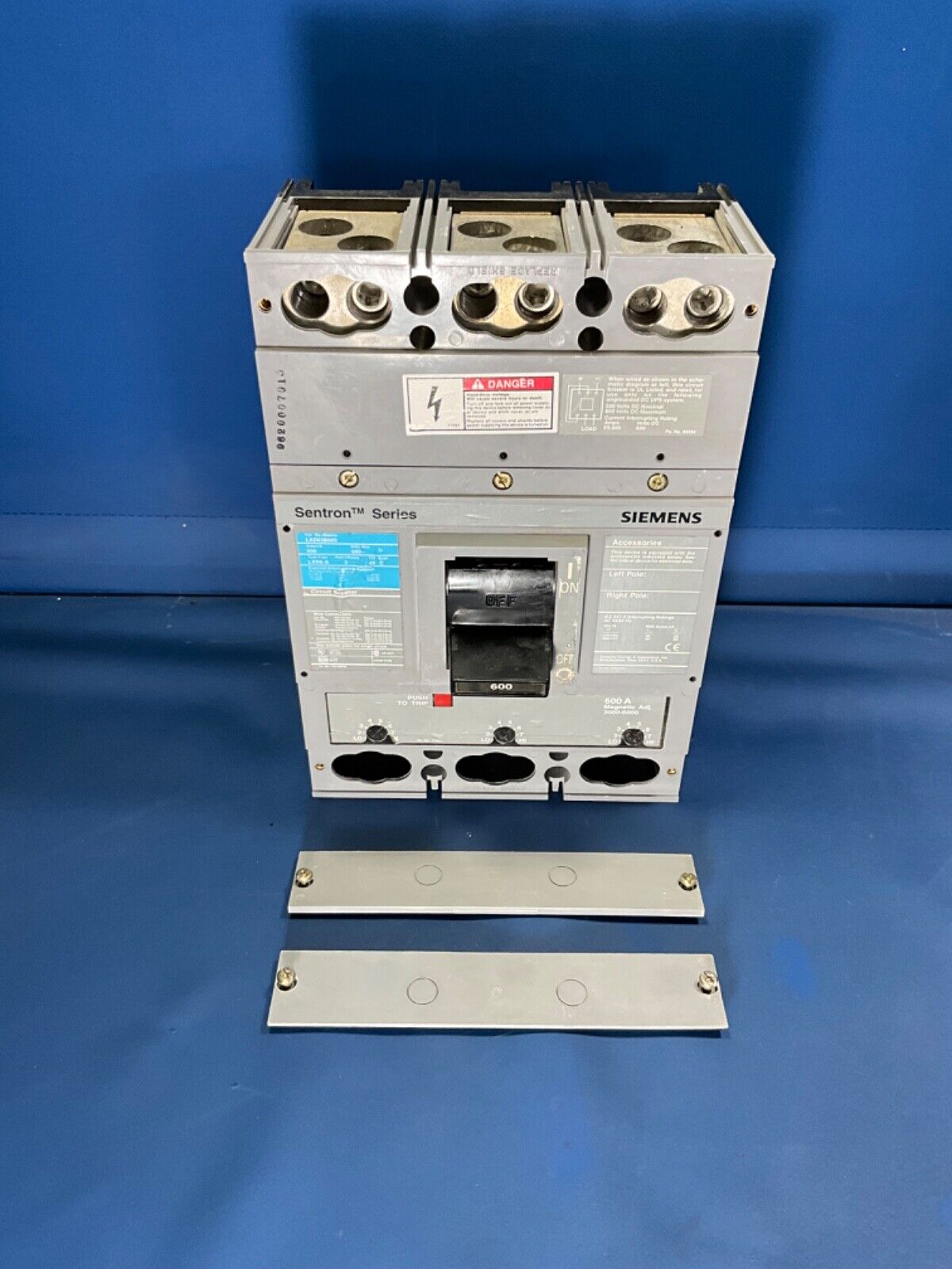 SIEMENS LXD63B600 3P 600A 600V CIRCUIT BREAKER W/ 600A TRIP