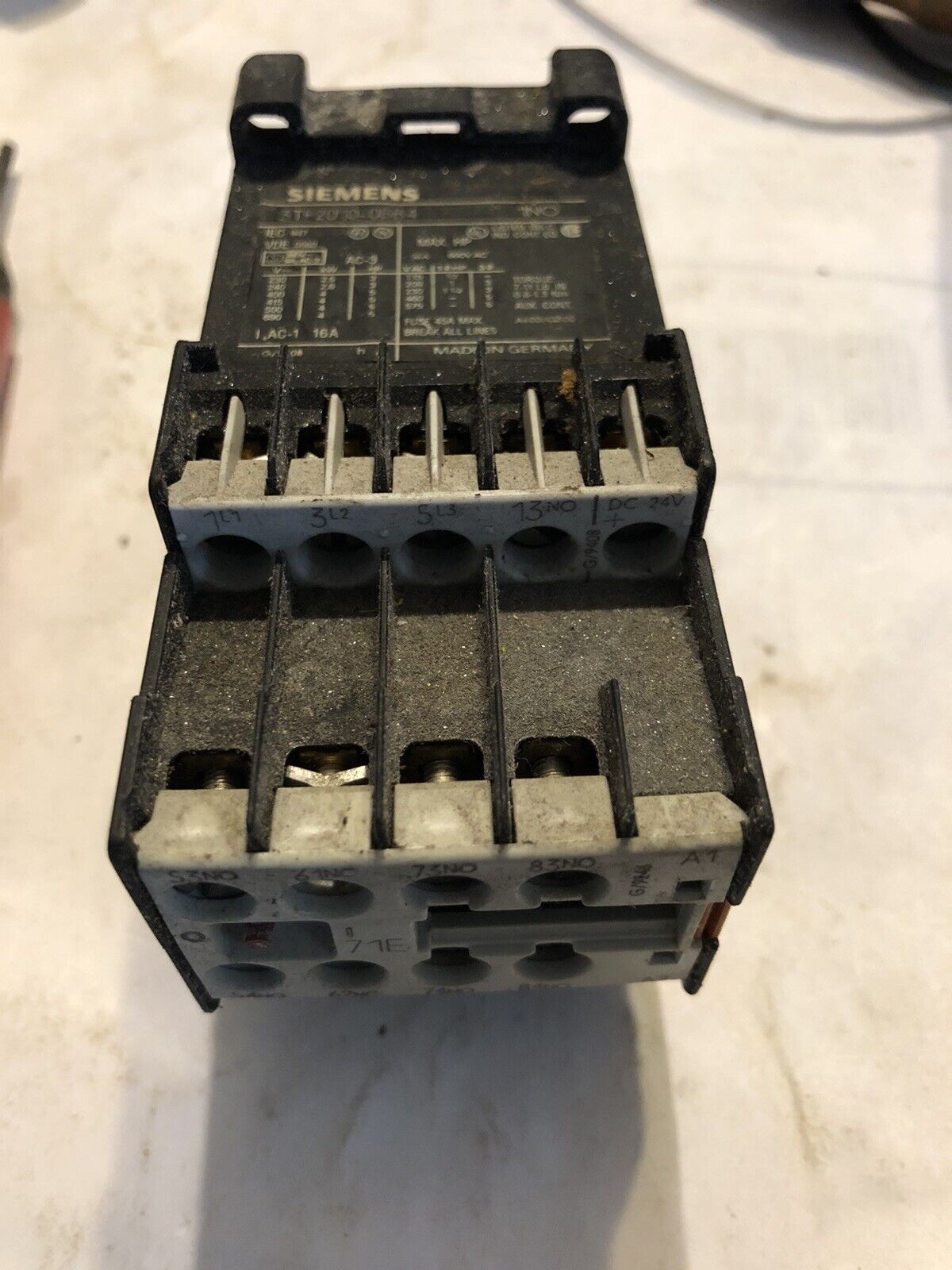 SIEMENS CONTACTOR 3tf2010-0bb4 WITH 3TX4431-0A