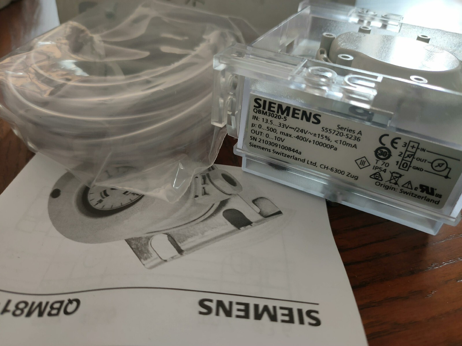 SIEMENS QBM3020-5 DIFFERENTIAL PRESSURE SENSOR S55720-S236 FREE FAST SHIPOpens i