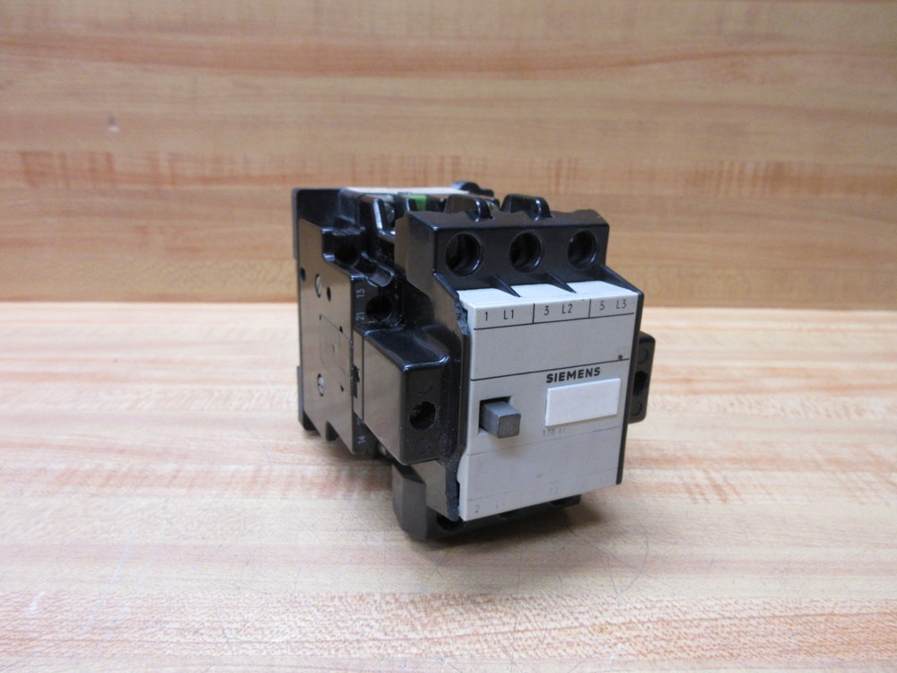 Siemens 3TB44 17-0A Contactor 3TB44170A 115V 50/60Hz Coil