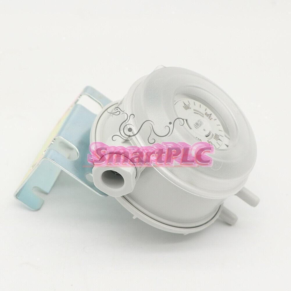 Siemens QBM81-20 Differential pressure switch 500-2000pa  New 1Pc