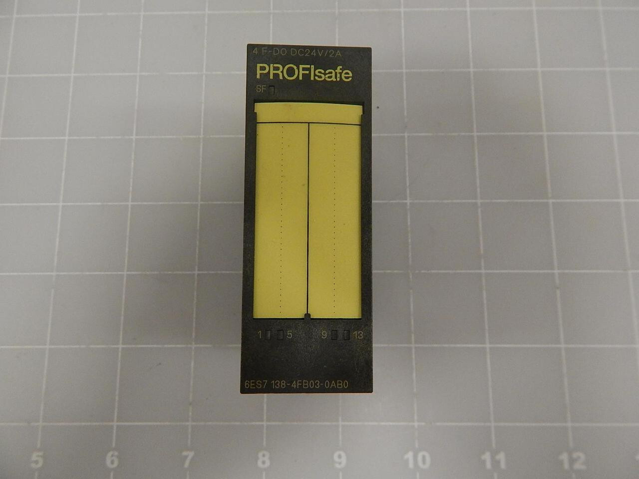 SIEMENS 6ES7 138-4FB03-0AB0 OUTPUT MODULE T66861