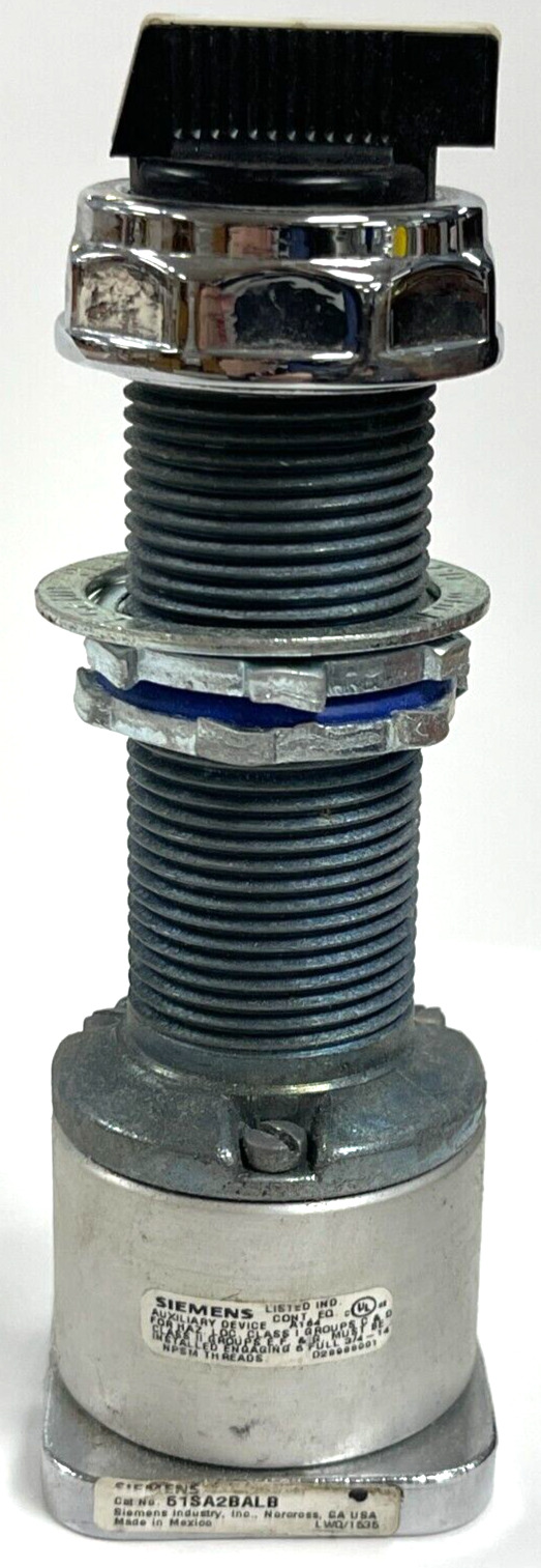 SIEMENS SELECTOR SWITCH 51SA2BALB MAINTAINED 3 POSITIONS NON-ILLUMINATED