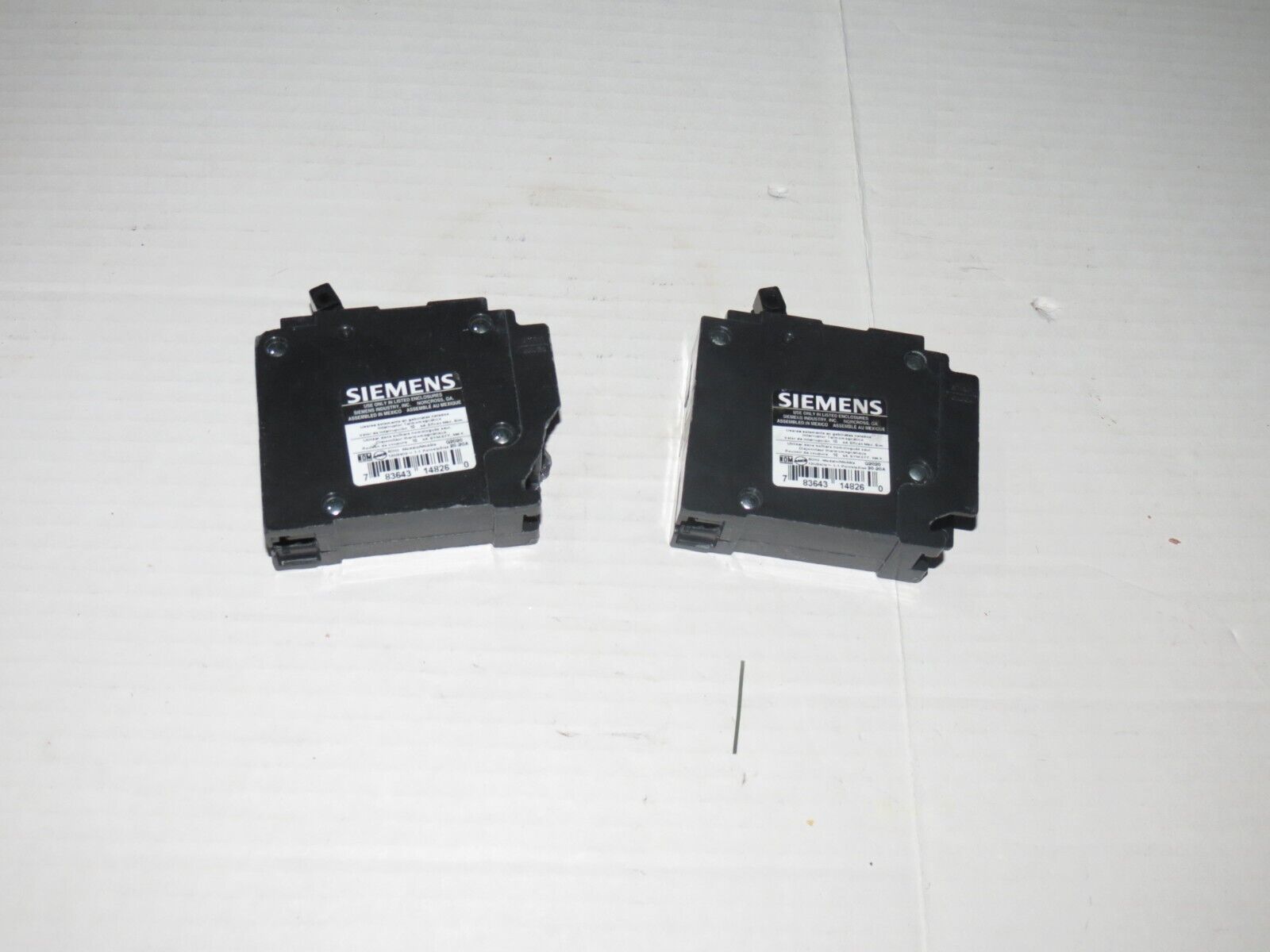 w9 Lot of 2- Siemens Q2020 20A Single Pole 120V Tandem Split Circuit Breakers