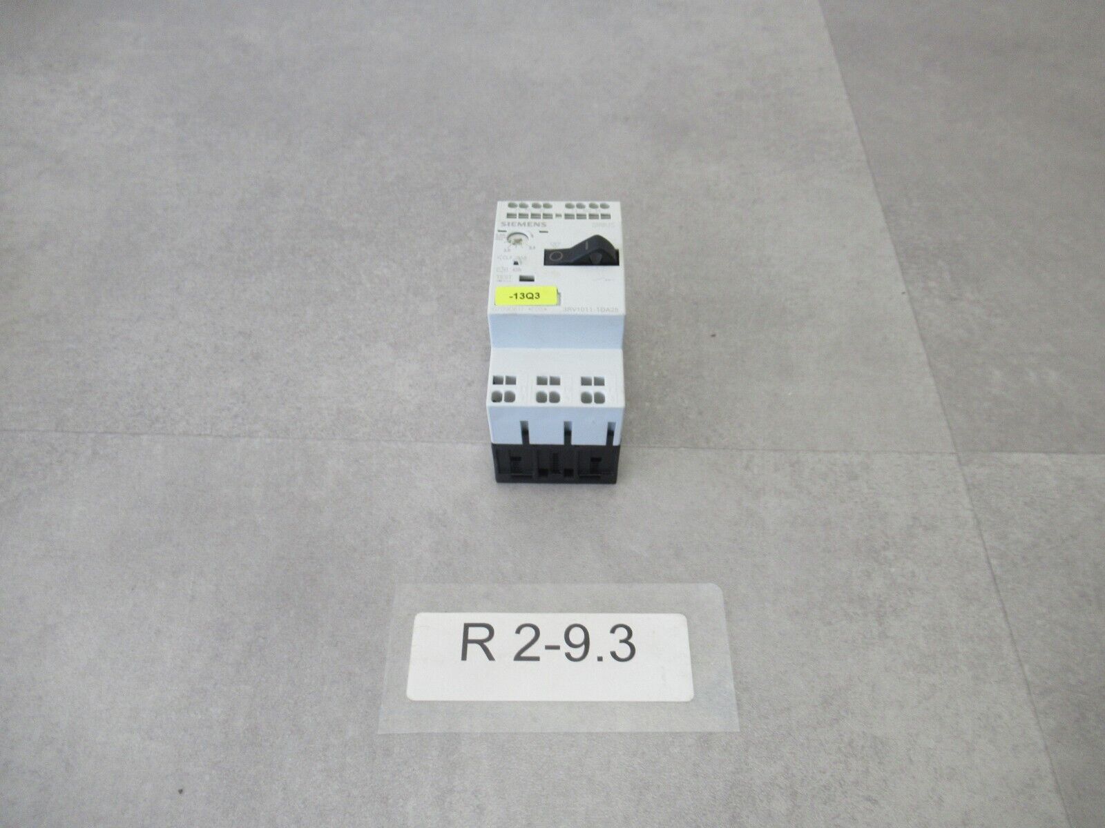 Siemens 3RV1011-1DA25 Circuit Breaker Trigger 2.2A-3.2A Size S00