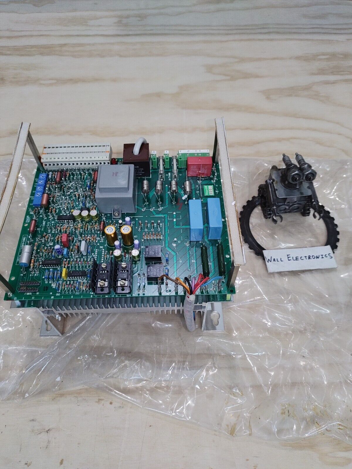 Siemens 6RA2121-6DD20-0 Compact Converter E300/40 =New No Box= C98043-A1039