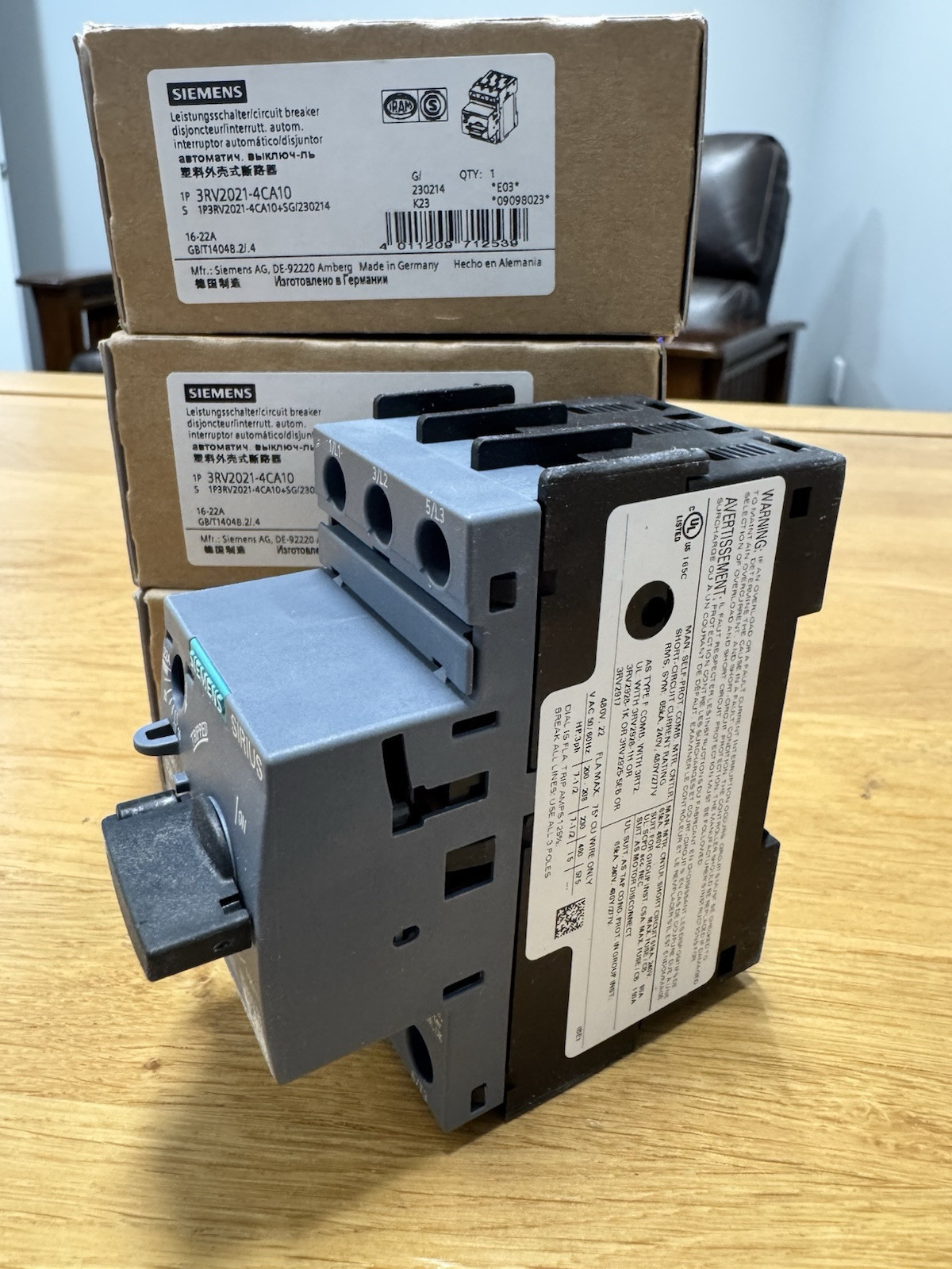 NEW Siemens 3RV2021-4CA10 Sirius Circuit Breaker Lot Of 3