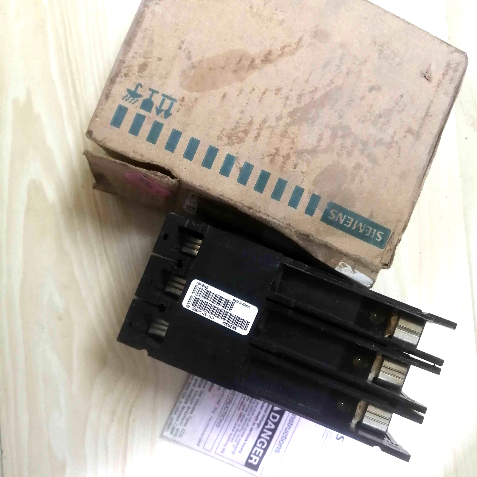 1pcs New Siemens air switch ED43B045L 45A