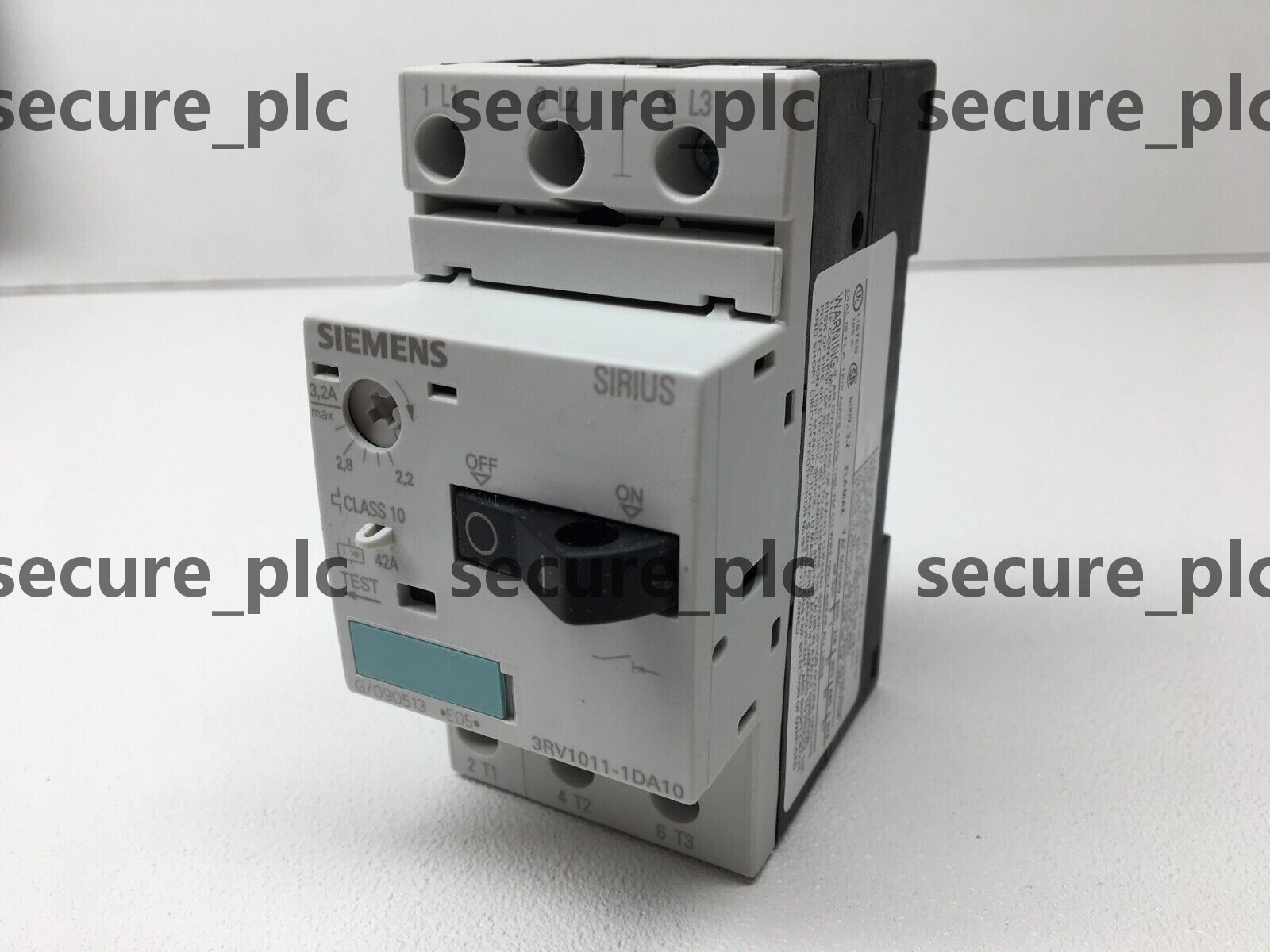 NEW SIEMENS 3RV1011-1DA10 Circuit Breaker IN BOX