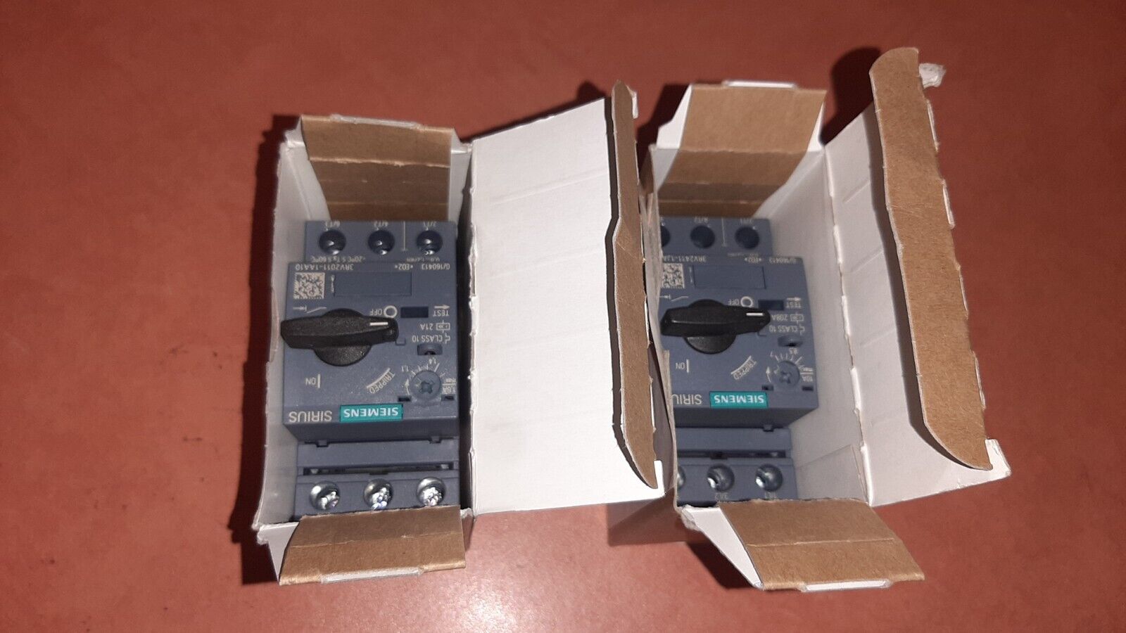 1 pc. Siemens Circuit Breaker 3RV1021 Motor Starter Adjustable protection 7-10A