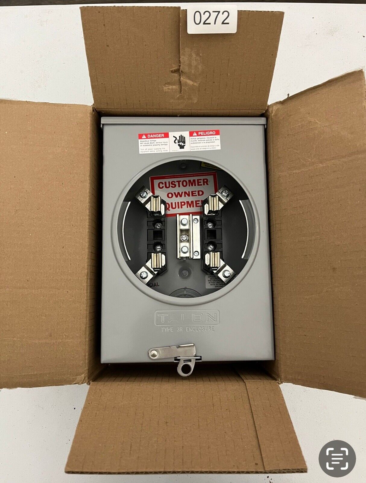 SIEMENS RINGLESS TYPE METER SOCKET 135A SUAT111-0GF 1 Phase 3 Wire 600VAC 4 Jaws