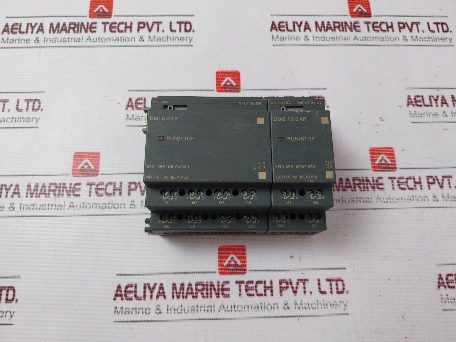 Siemens 6ED1 055-1NB10-0BA0 Digital Input Output Module DM8 12/24R