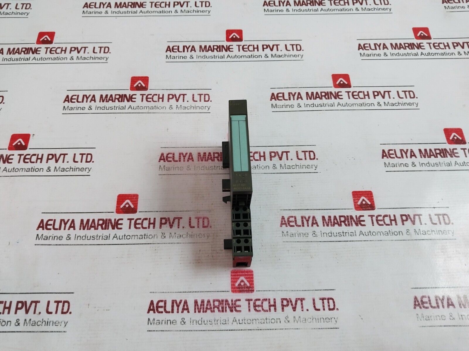 SIEMENS 6ES7 131-4BD01-0AA0 Electronic Module 0C-60C S C-V8E56729 DC24V