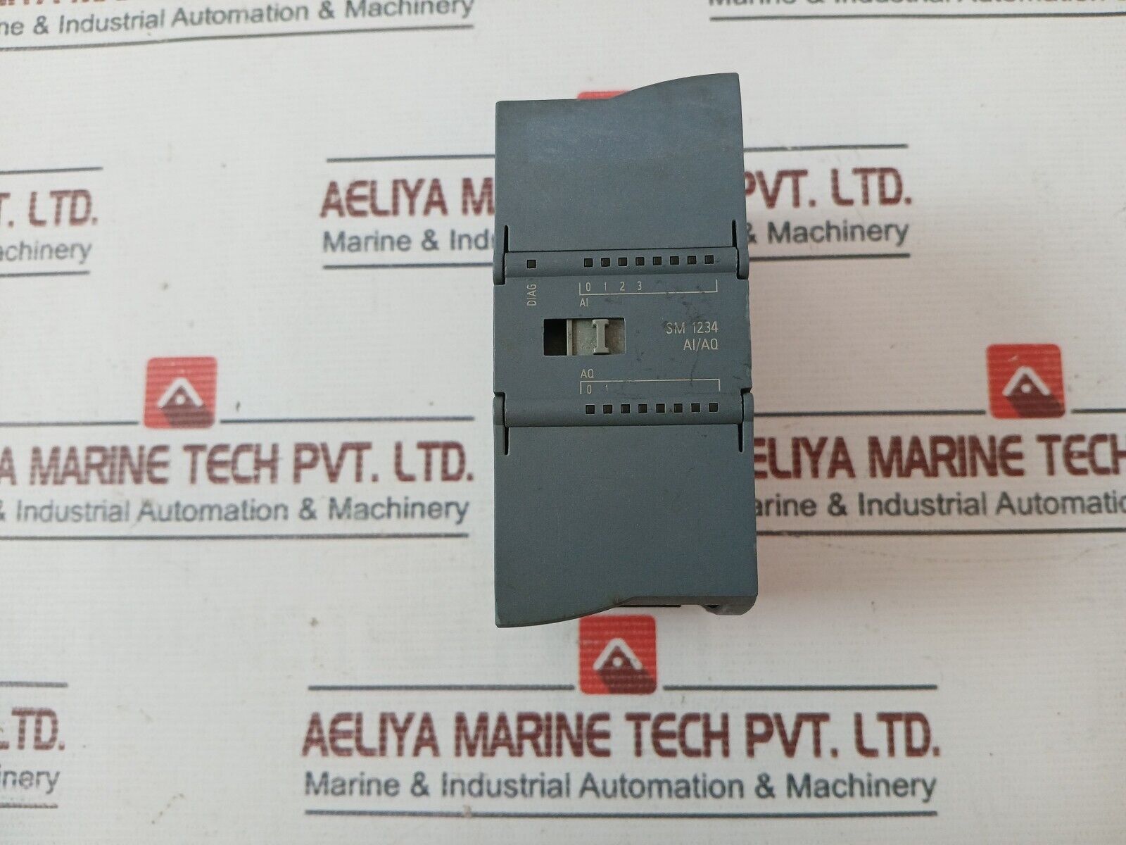 SIEMENS 6ES7 234-4HE32-0XB0 Simatic S71200 Analog Input/Output Module 24VDC 60mA