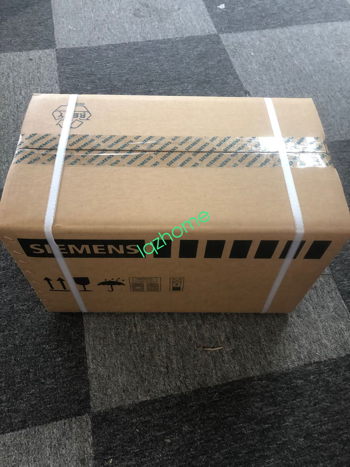 1PCS 1FK70325AK711VH3 SIEMENS SERVO MOTOR 1FK7032-5AK71-1VH3  via FedEx or DHL