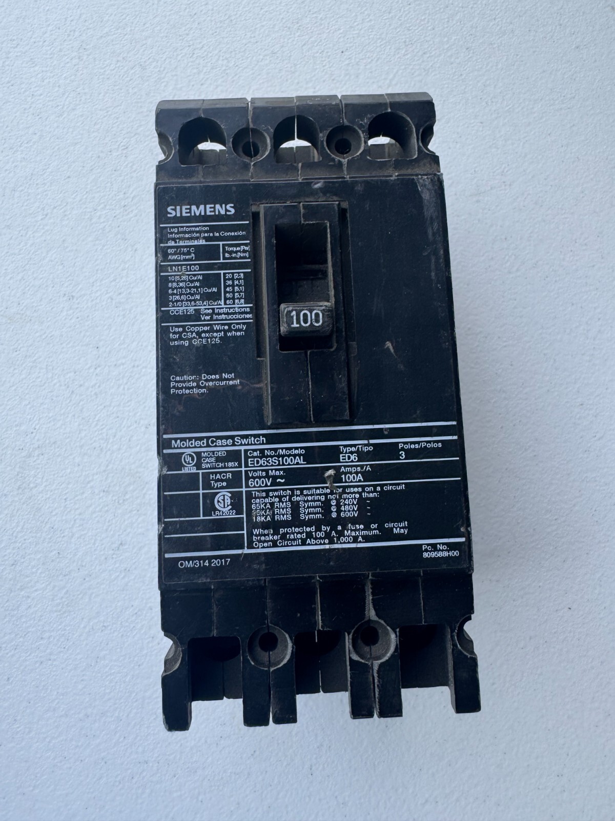 Siemens ED63S100AL 3P 100A Circuit Breaker(Cracked)