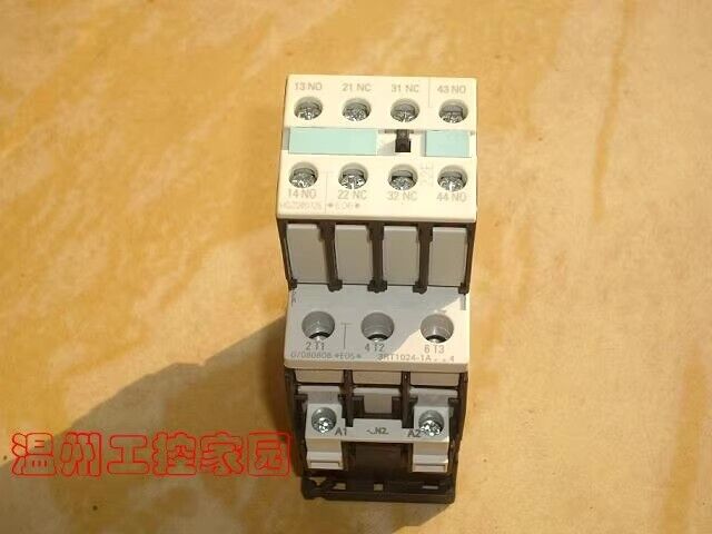 1 pcs New Siemens AC Contactor 3RT1024-1AN24 (3RT1024-1A... 0)