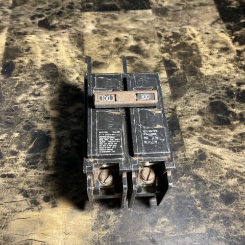 Siemens ITE Gould BQ2-B100 2 Pole 100 Amp 240V Circuit Breaker Type BQ w/Lugs
