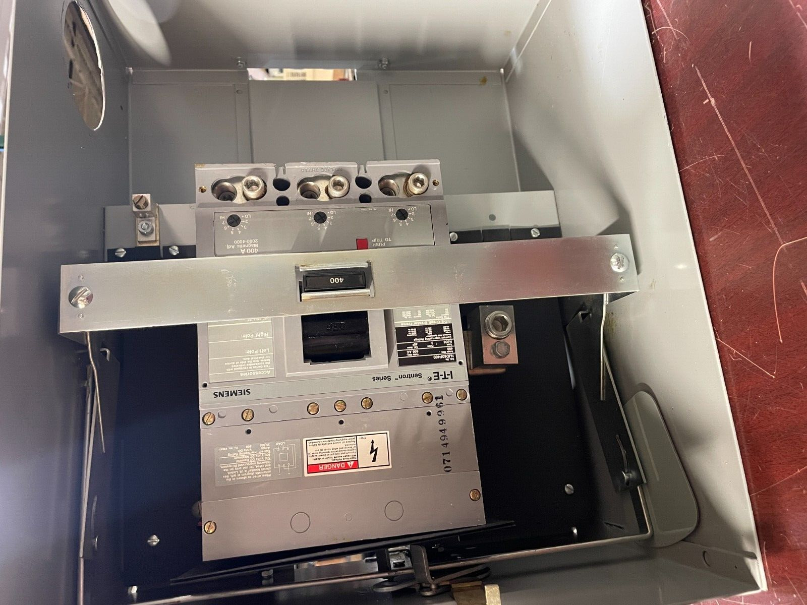 Siemens - Bussway Circuit Breaker Plug - #RJC4400G