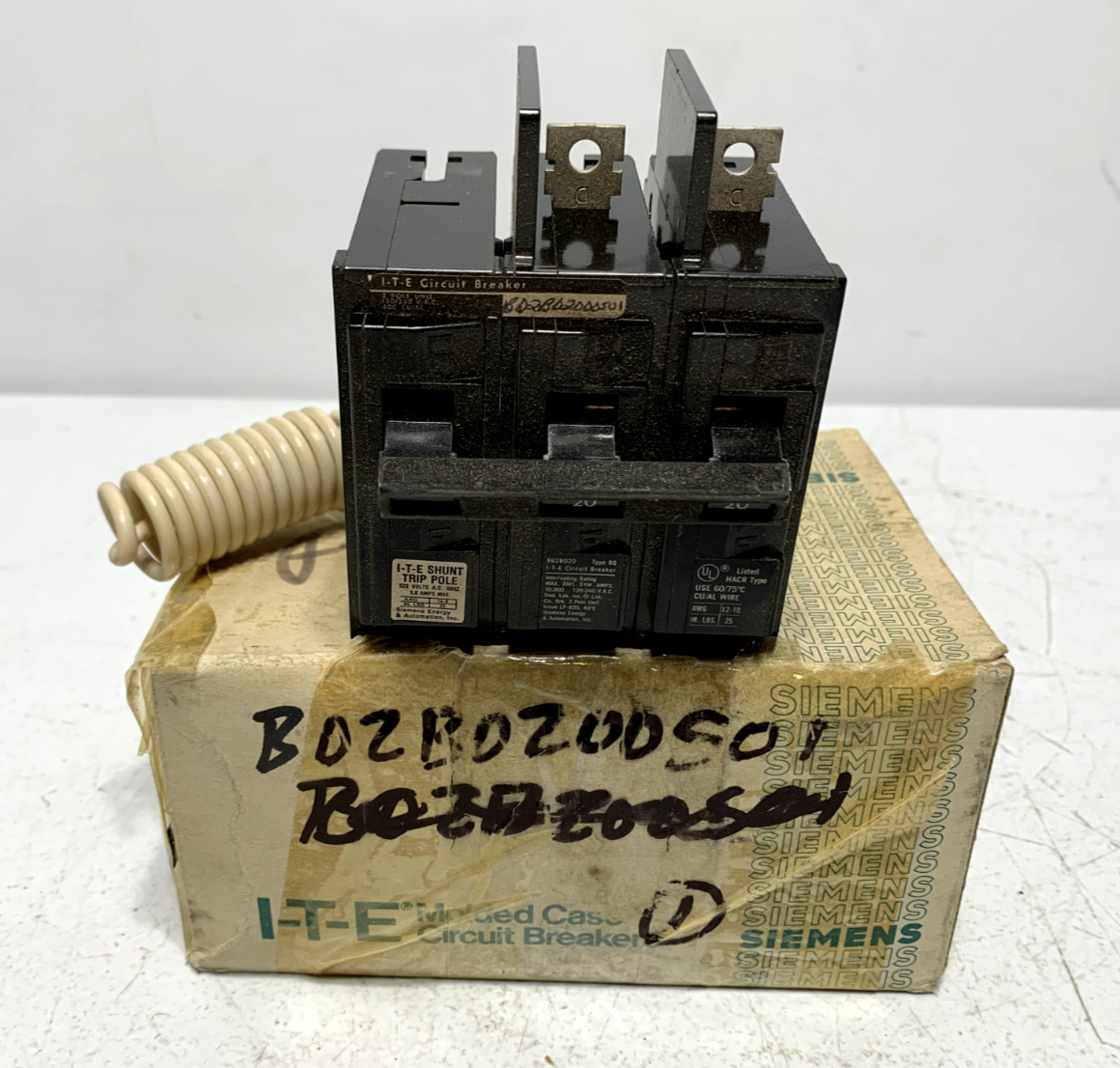 Siemens BQ2B02000S01 Bolt-On 240V 20A 2 Pole Circuit Breaker 10kA@240V