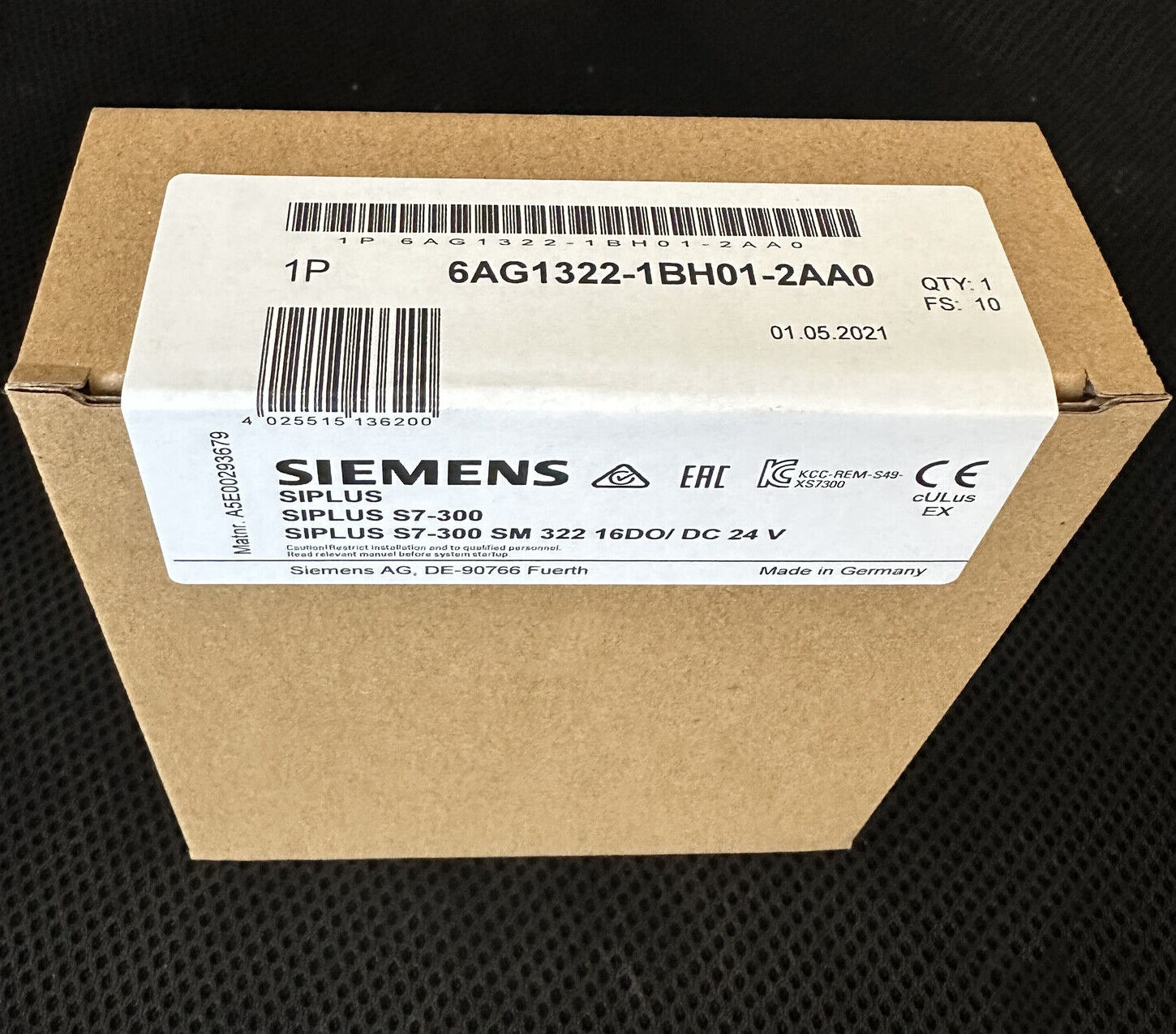 NEW 6AG1 322-1BH01-2AA0 Siemens 6AG1322-1BH01-2AA0 SIPLUS S7-300 SM 322-20-pole
