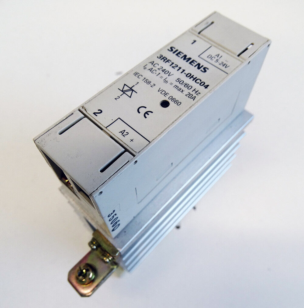 Siemens 3RF1211-0HC04 3RF1211 0HC04 Solid State Relay -used-