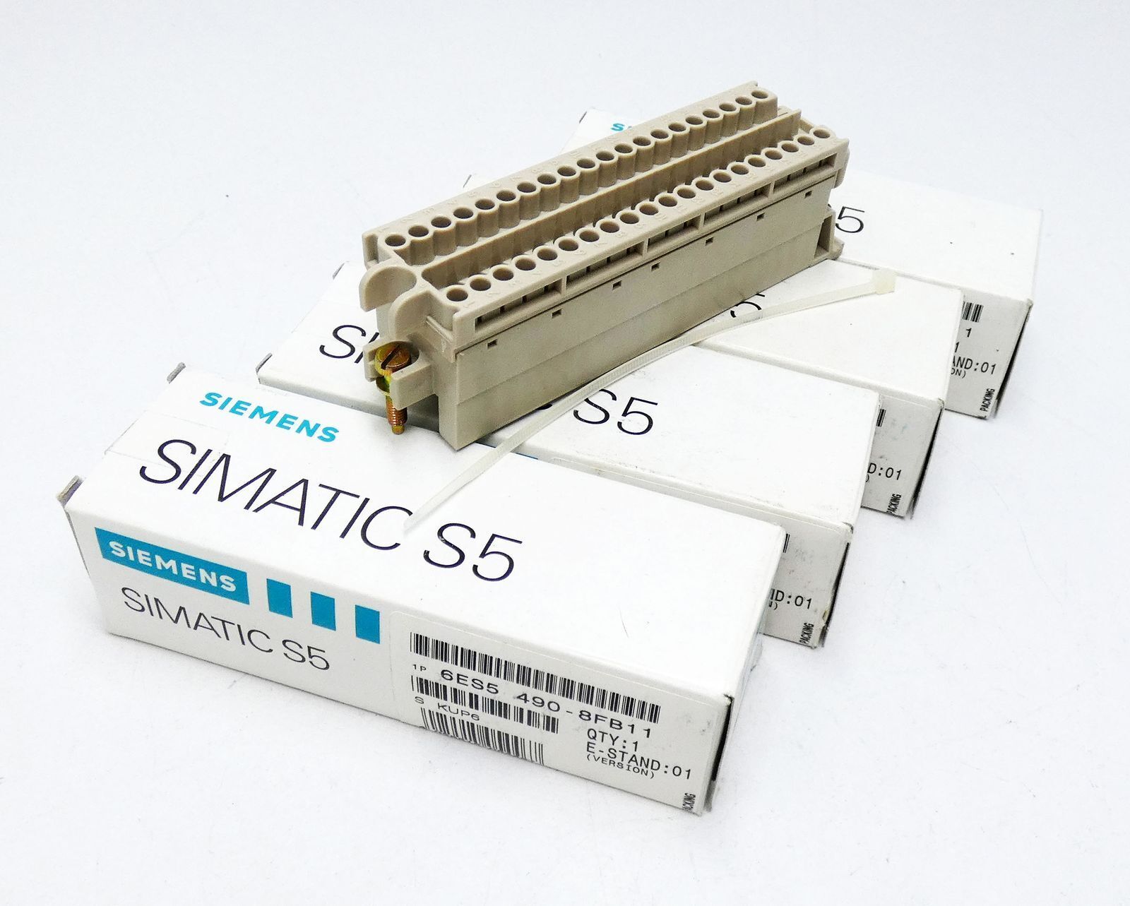 4x Siemens 6ES5 490-8FB11 E-Stand: 01 Screw Plug -Unused/Original Packaging-