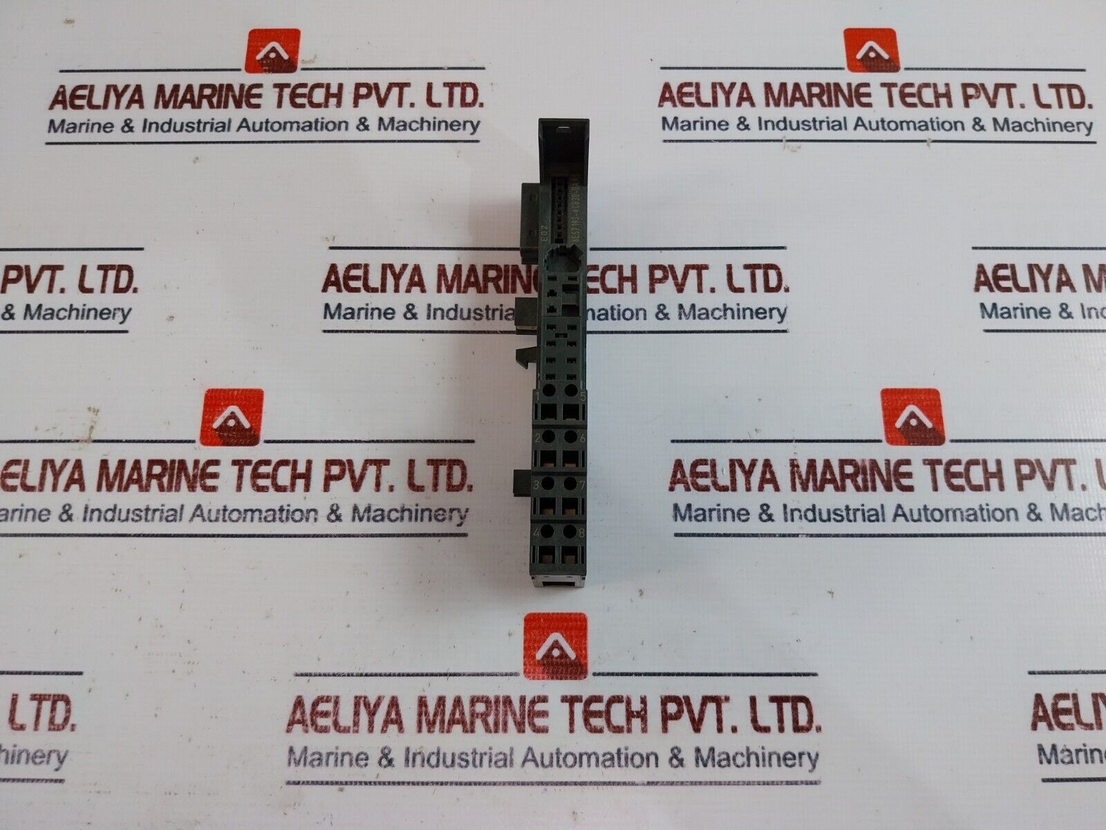 Siemens 6ES7 193-4CB30-0AA0 Terminal Module TM-E15C24-01