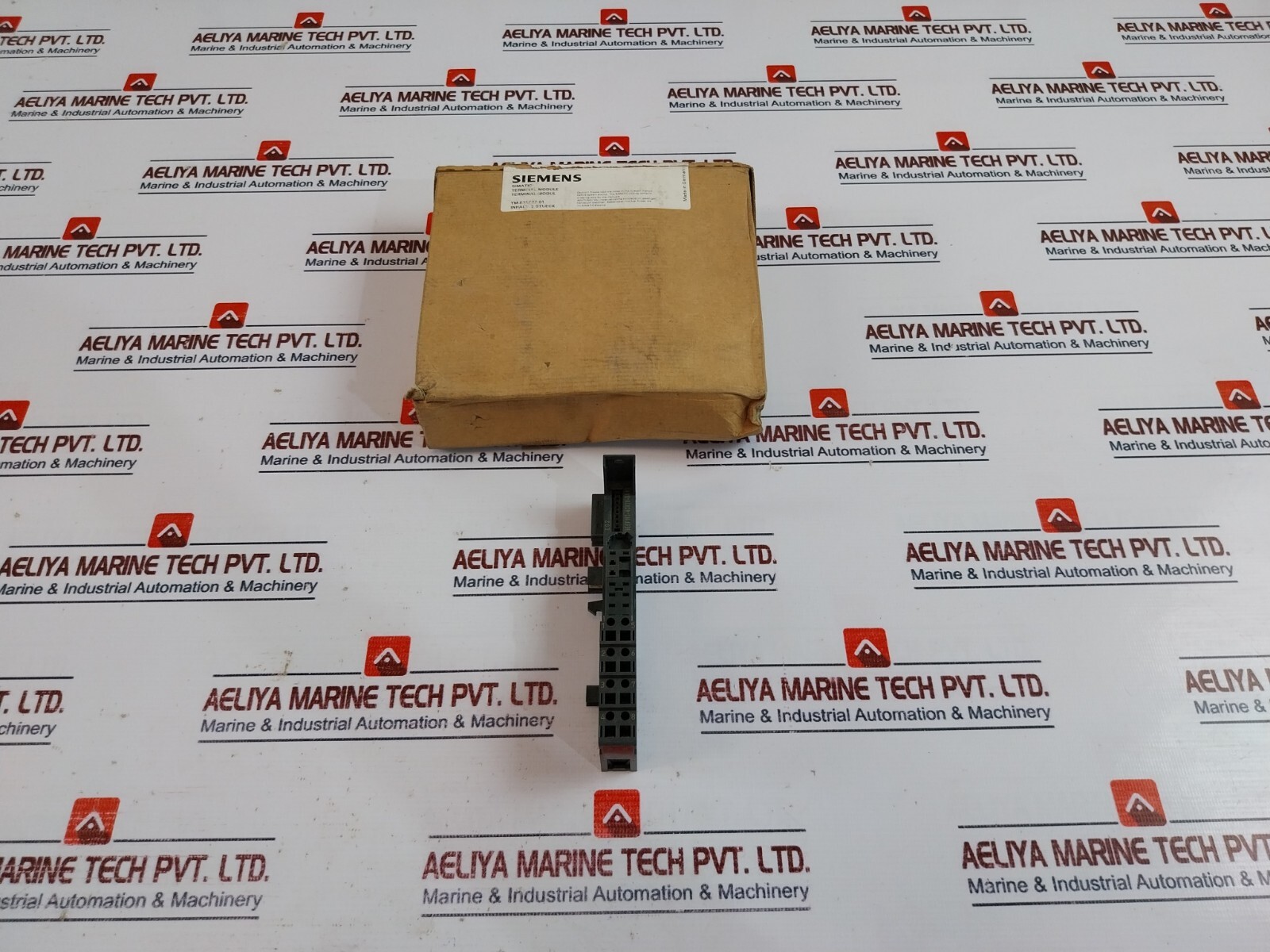 SIEMENS 6ES7 193-4CB30-0AA0 Terminal Module TM-E15C24-01 (3-20pcs)
