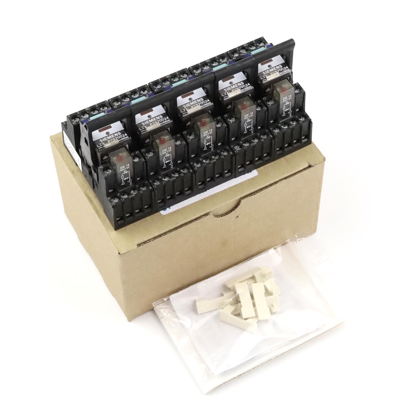Siemens plug - in relay complete unit LZS:PT5A5L24 (5pcs.) original box