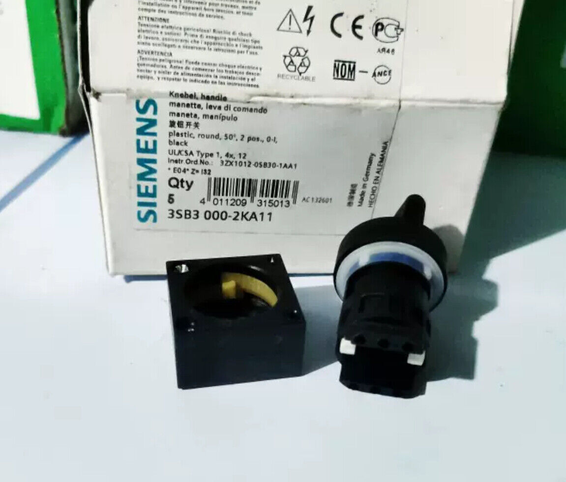 1pcs SIEMENS select button switch 3SB3000-2KA11
