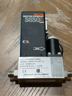 BROOKS 5850E MASS FLOW CONTROLLER MFC - GAS: N2 - FLOW: 6 SLPM