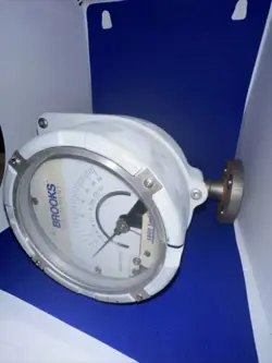 3809G BROOKS INSTRUMENT FLOW METER VARIABLE AREA ROTAMETER 