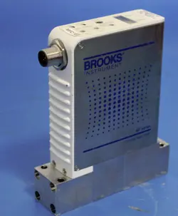 BROOKS GF125C-901090, AMAT 0190-32367-02, MASS FLOW CONTROLLER 2600 SCCM, GAS N2