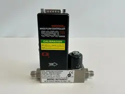 U2:  BROOKS 5850TR MASS FLOW CONTROLLER 5850 TR SERIES