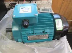 NEW BROOK CROMPTON ELECTRIC MOTOR FRAME 90L 3HP BA2M003-4