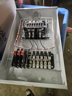 BROOKS UTILITY 3 PHASE 4 WIRE METER SOCKET 602U3010C13-1484 30 AMP