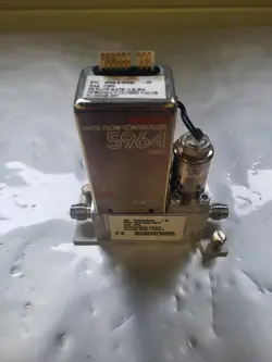 BROOKS  5964 MASS FLOW CONTROLLER5964C2MAL15KA C2F6 2SLPM 01-0624R-037