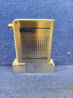 MFC GF125CXXC BROOKS DIGITAL MASS FLOW CONTROLLER N2 0190-49898-03 GF125C-108233