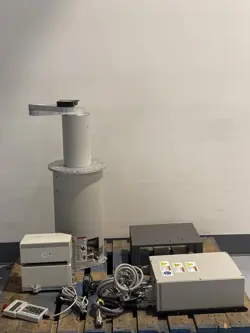 BROOKS AUTOMATION SERIES 8 CONTROLLER 146832 W/ WAFER ROBOT 152465 + 002-5271-01