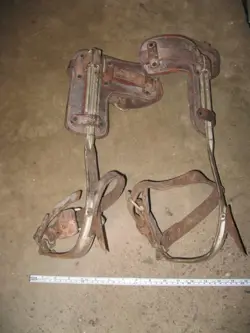 VINTAGE MINE SAFETY APPLIANCES CO BROOKS CLIMBER SPIKES AS-IS