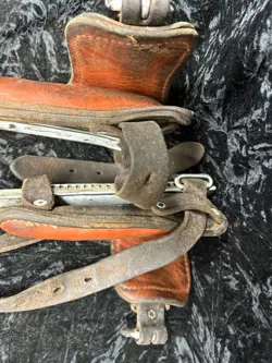 BROOKS TREE/POLE CLIMBERS